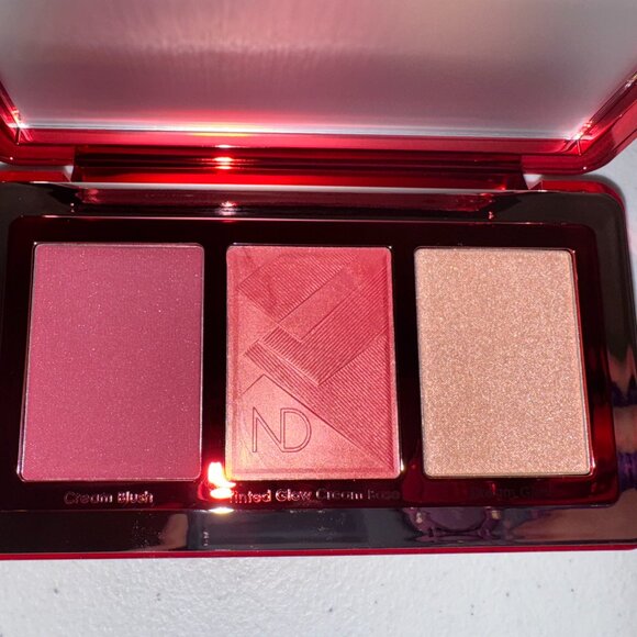 **HOST PICK** Natasha Denona BERRY POP CHEEK TRIO **HOST PICK** - Picture 7 of 16